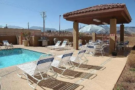 Garden Place 3*