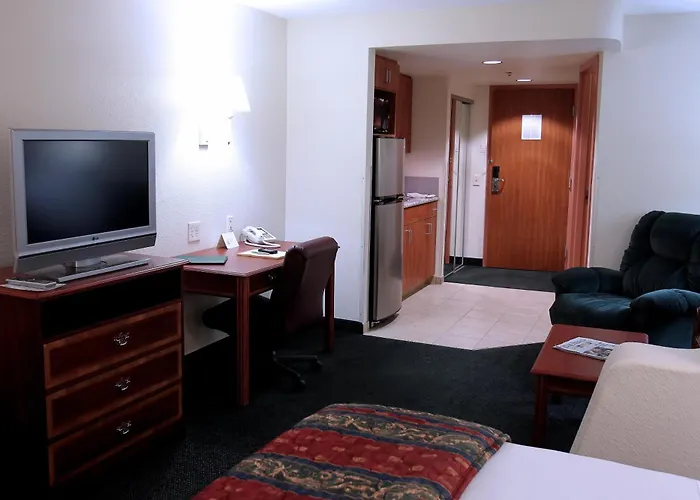 Garden Place 3*